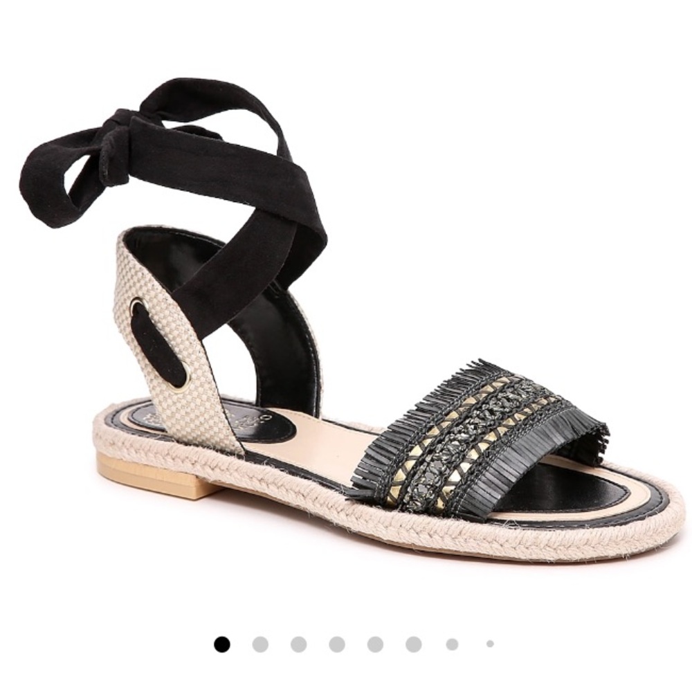 VINCE CAMUTO kimano sandals